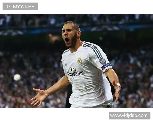 根特与洛克伦对决分析球队状态战术特点及历史交锋记录探讨