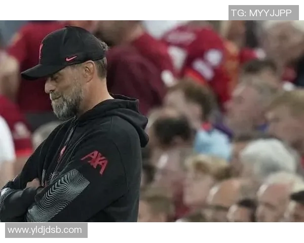 曼联与巴萨激战正酣最终结果揭晓引发球迷热议