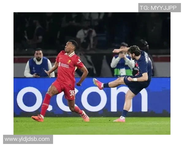 欧冠激战利物浦对阵拜仁全场直播精彩回顾与分析