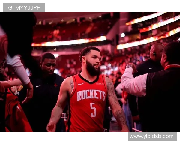 火箭队与太阳队的传奇对决奥尼尔的统治力与火箭的反击之战