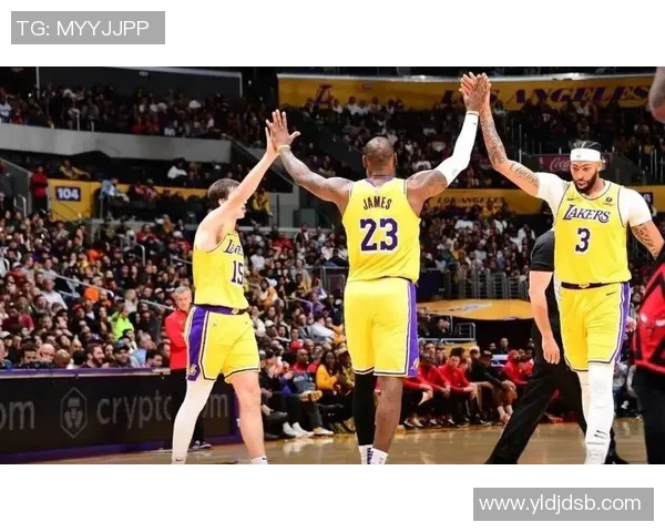 湖人对阵马刺的赛事分析与战术解读及球员表现预测