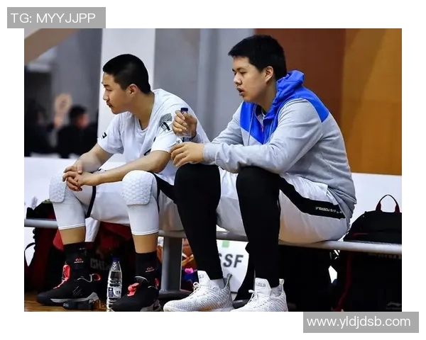 王泉泽的篮球之路从校园到职业赛场的奋斗与荣耀