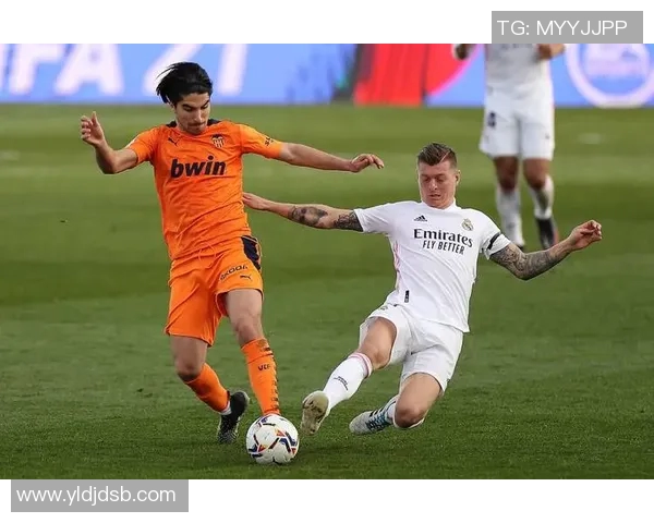 里尔与巴伦西亚精彩对决直播全程回顾与分析